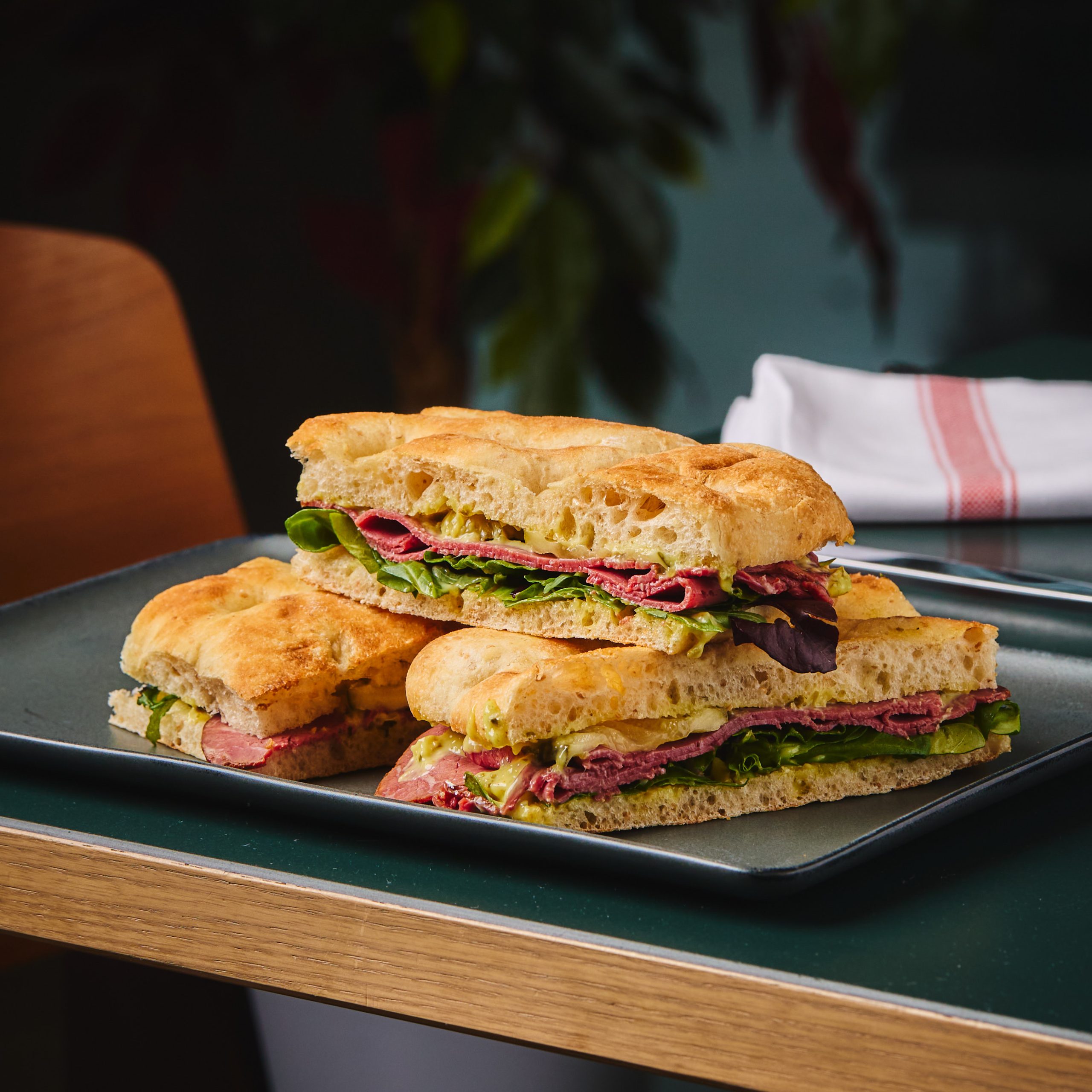 Focaccia med roastbiff fra Strøm-Larsen - Laktosefri